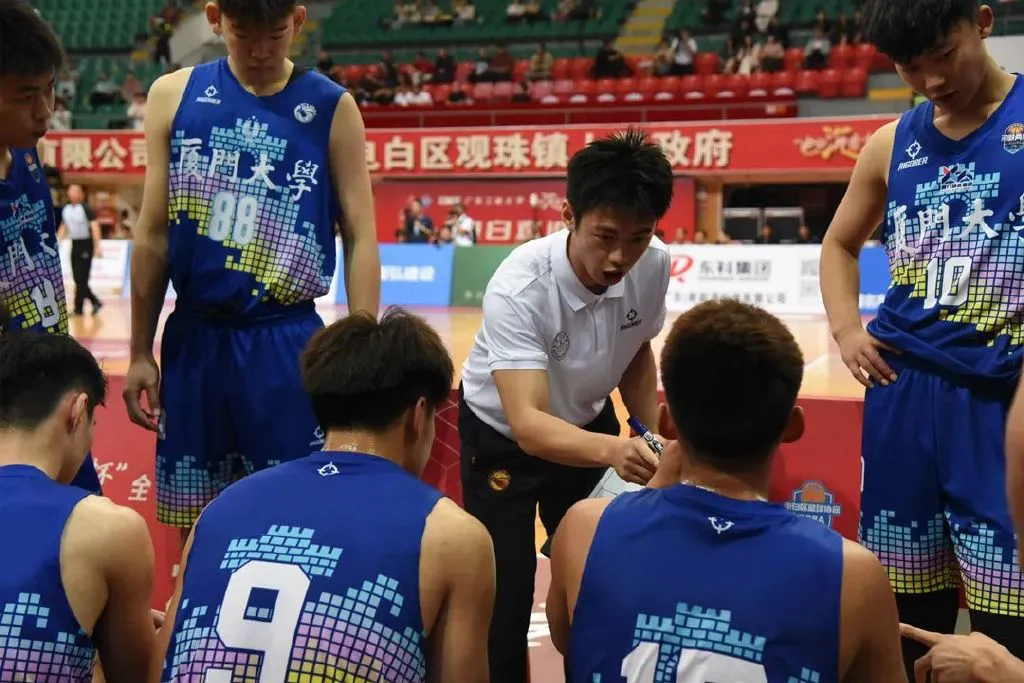如何通过练习提升篮球罚球的速度和准确性?_1